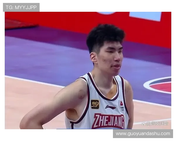 余嘉豪的成长之路与篮球梦想:从少年到职业球员的奋斗历程 余嘉豪的成长之路与篮球梦想:从少年到职业球员的奋斗历程