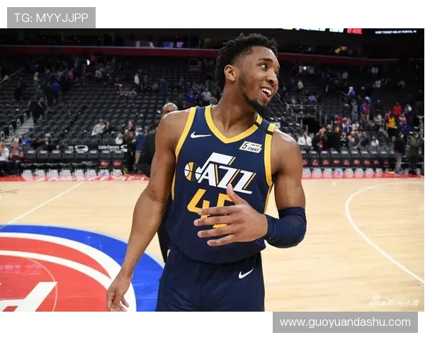 多诺万米切尔引领球队崛起展现全能球技助力NBA新篇章 多诺万米切尔引领球队崛起展现全能球技助力NBA新篇章