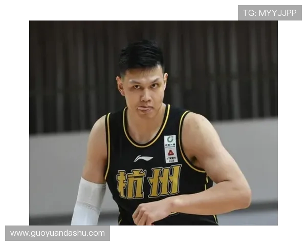 沈梓捷的篮球之路：从青涩少年到CBA明星球员的成长历程与奋斗故事