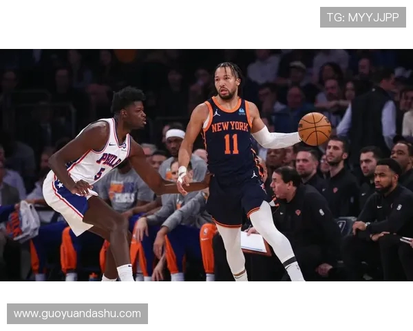 特人对阵尼克斯的精彩对决揭示了NBA季后赛的激烈竞争与球队实力的较量