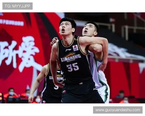 广州篮球队防守革新之路：从传统到现代的转型与挑战